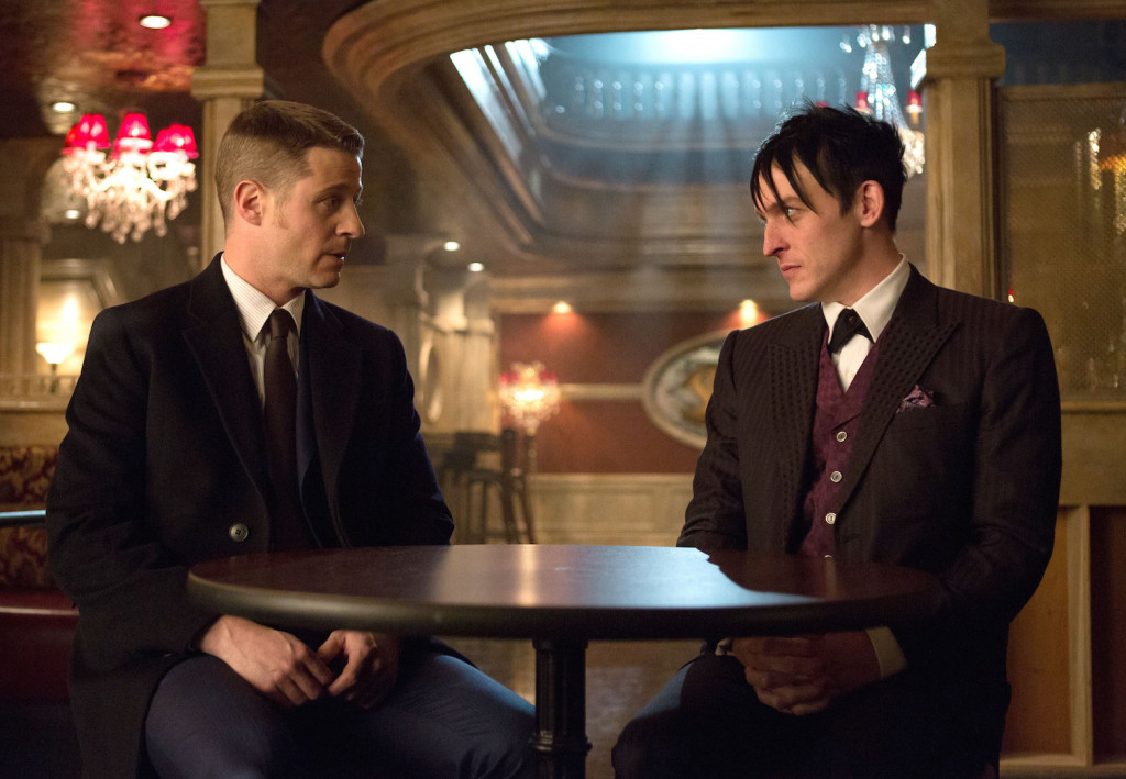 GOTHAM: Detective James Gordon (Ben McKenzie, L) has a conversation with Oswald Cobblepot (Robin Lord Taylor, R) in the "Welcome Back, Jim Gordon" episode of GOTHAM airing Monday, Jan. 26 (8:00-9:00 PM ET/PT) on FOX. ©2015 Fox Broadcasting Co. Cr: Jessica Miglio/FOX