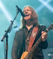 Blackberry Smoke performing at The Tower Theater in Philadelphia, PA Nov. 16, 2017 – 12